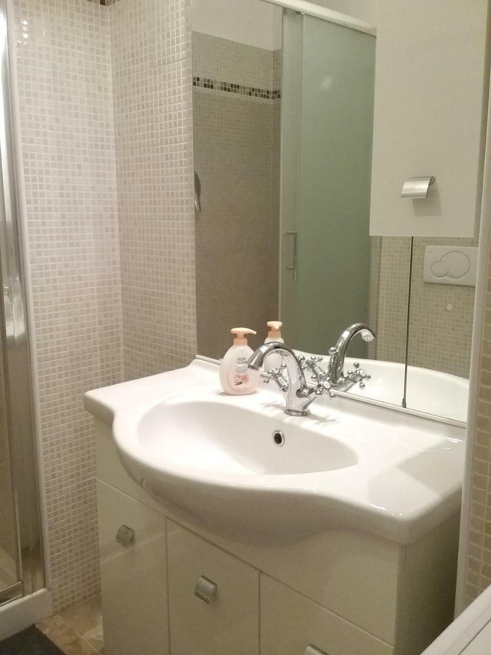 Isola Dal Verme Flat Apartment Milano Ngoại thất bức ảnh